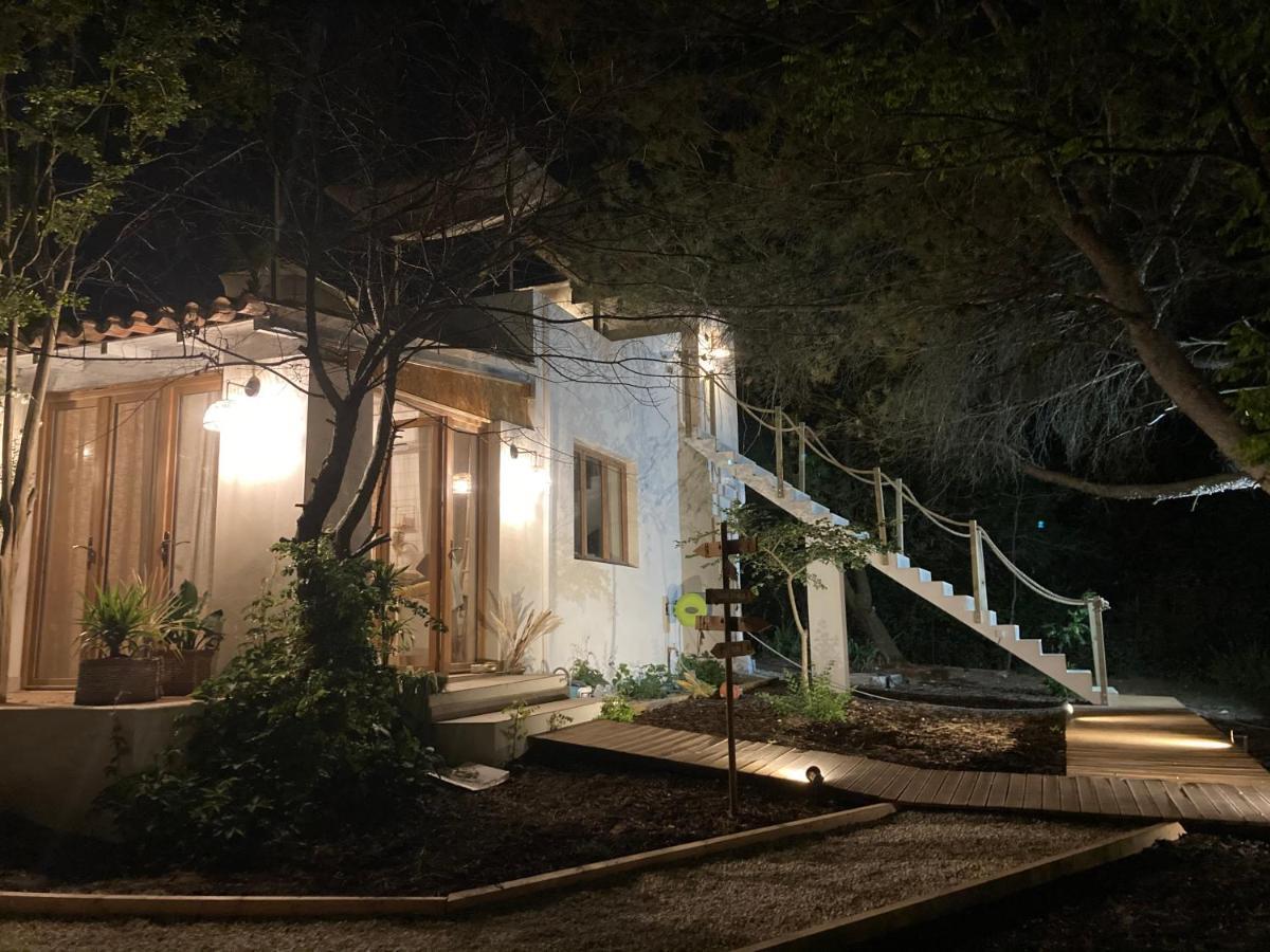 Gajan  Nuitees Bohemes B&B 외부 사진